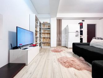 TOMIS PLUS  Apartament 2 Camere  Premium Curte interioara Privata