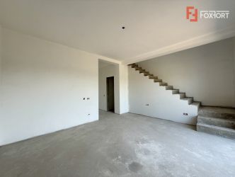 Triplex cu 4 camere, 115 mp, 3 bai - Zona Sacalaz