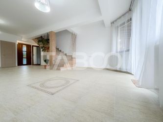 Unitate duplex de inchirat 6 camere curte individuala zona Buna Ziua