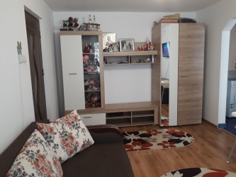 Vand sau schimb apartament in Piatra Neamt cu 2 camere