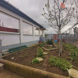 Vand sau schimb cu apartament, casa individuala renovata integral,Iano