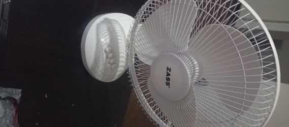 Vand ventilator de birou