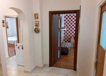 Vanzare Apartament 3 camere decomandat | Nerva Traian | 74mp