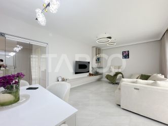 Vanzare apartament decomandat ultrafinisat cu parcare cartierul Sopor 