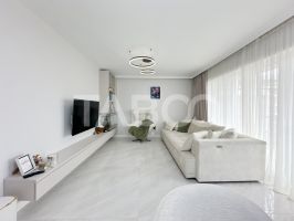 Vanzare apartament decomandat ultrafinisat parcare cartierul Sopor 