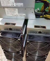 Vânzare de 3 dispozitive Bitmain Antminer Z15 second-hand cu 420 KSol.