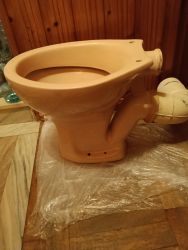 Vas wc pe pardoseala