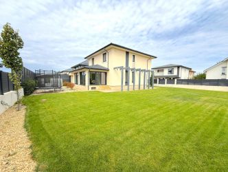 Vila Individuala Superba! D+P+1+Pod - mobilata/utilata - curte 760mp