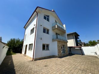 Vila individuala versatila de inchiriat in Otopeni-Odai, 8 camere, 5 b