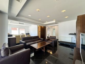 Vila individuala versatila de inchiriat in Otopeni-Odai, 8 camere, 5 b