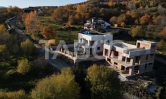 Vila premium Cisnadioara – panorama, piscina infinity, teren 485 mp