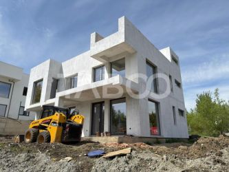 Vila premium Cisnadioara – panorama, piscina infinity, teren 485 mp